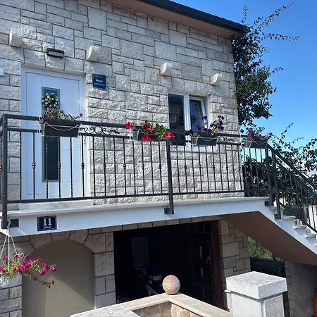 Bugenvila Brac Apartmán *